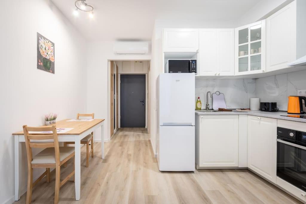 Oaks Studio With Balcony Budapest Exterior foto